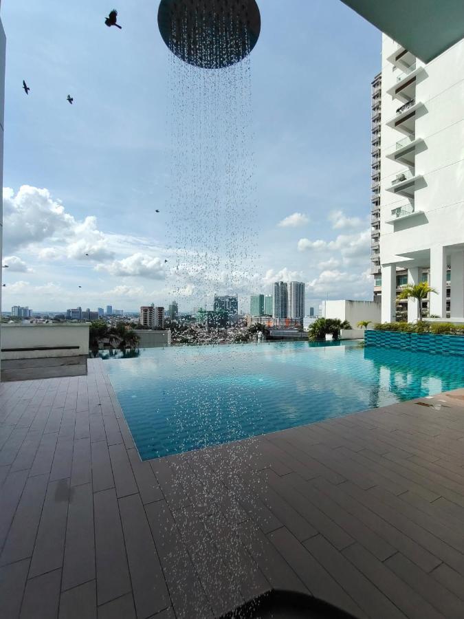 Glex Homes, Pinnacle Tower Johor Bahru Esterno foto